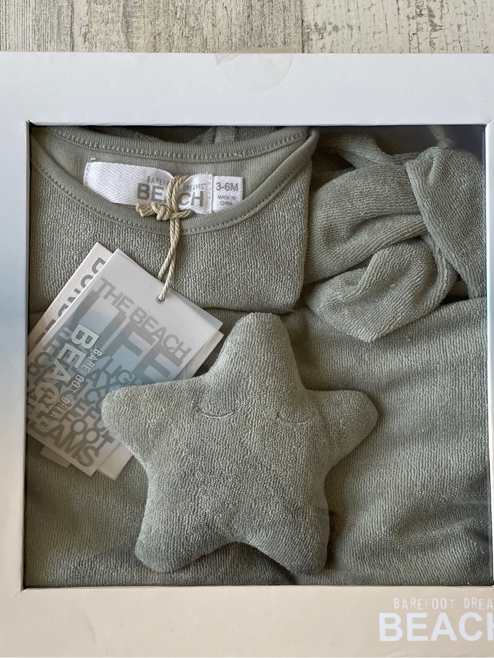 Barefoot Dreams Beach Baby Spa Green Star Plush Set 3-6 months NWT